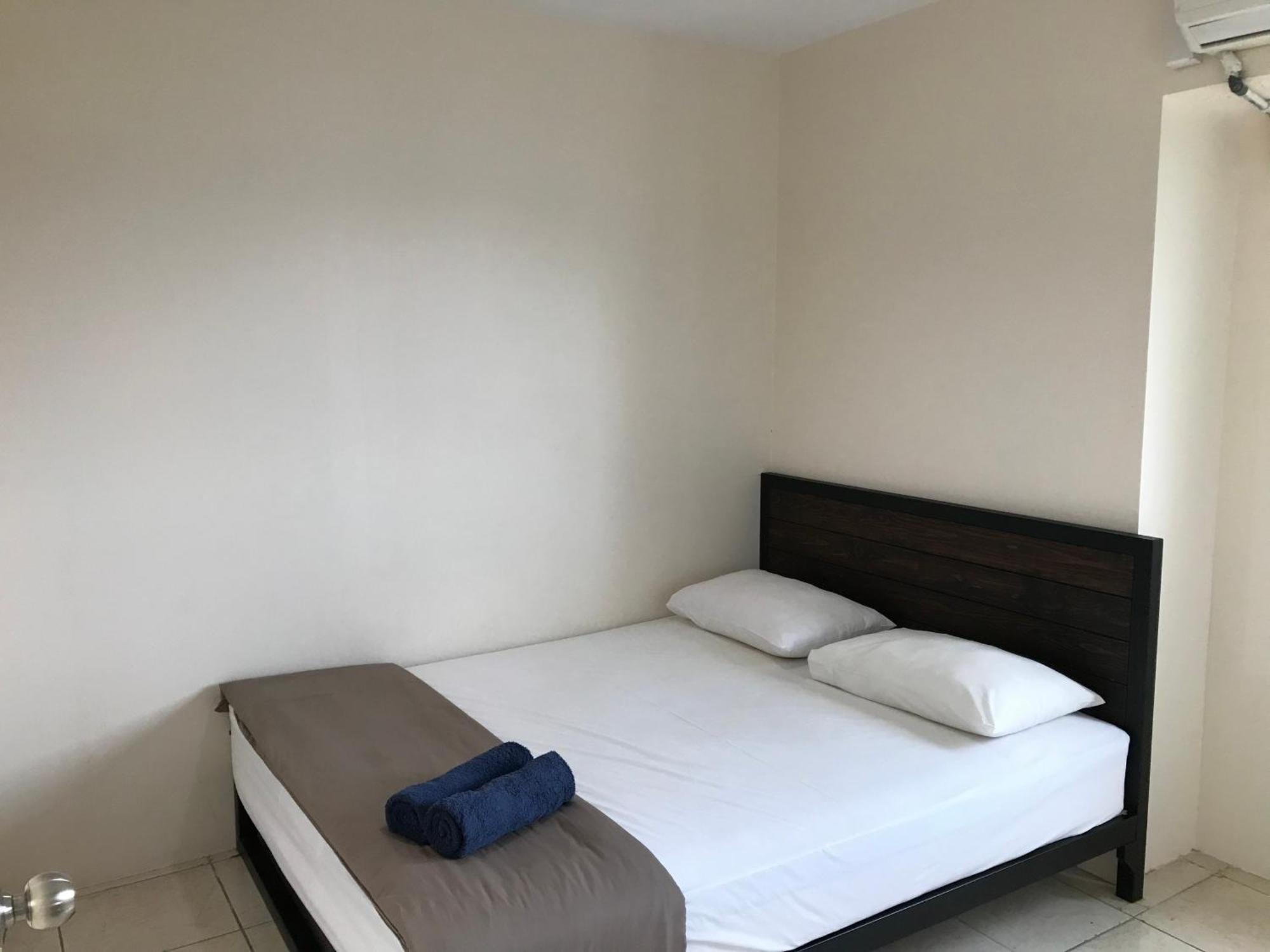 Queen Victoria Apartment Batam Kamer foto