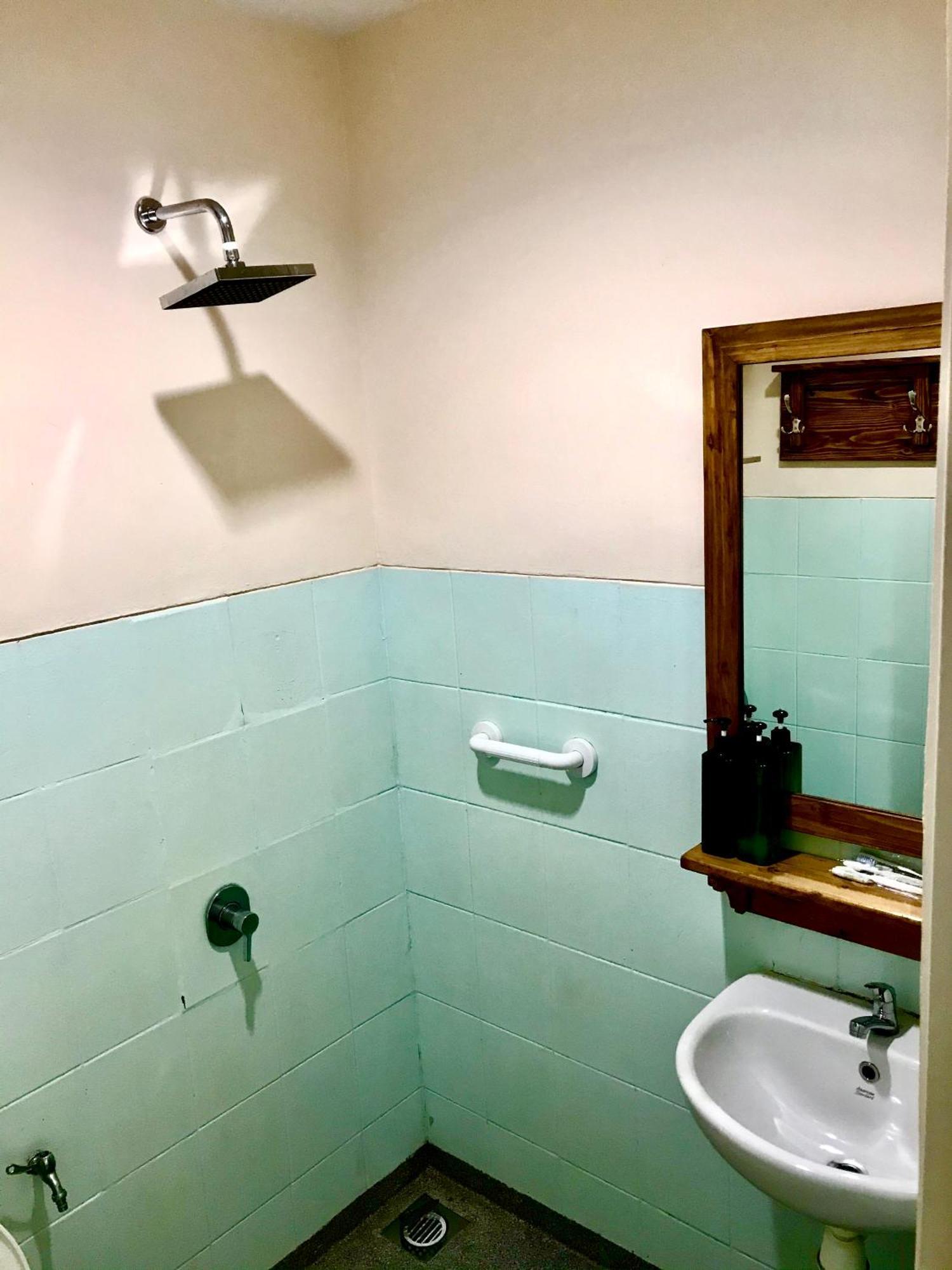 Queen Victoria Apartment Batam Kamer foto