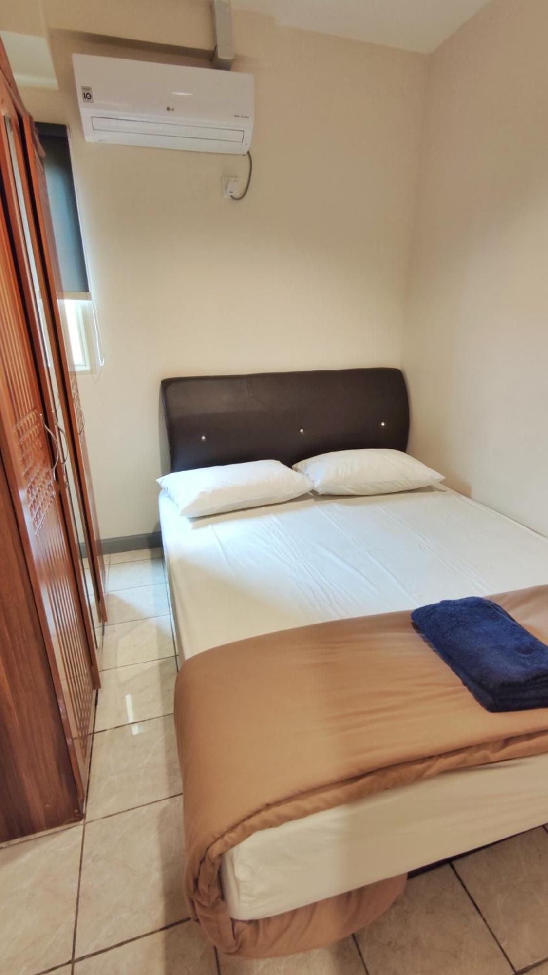 Queen Victoria Apartment Batam Kamer foto