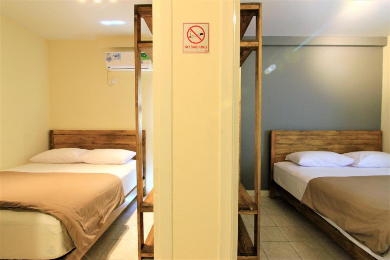 Queen Victoria Apartment Batam Buitenkant foto