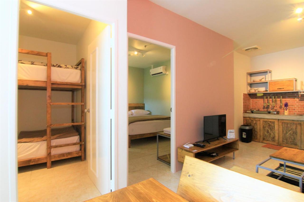 Queen Victoria Apartment Batam Buitenkant foto