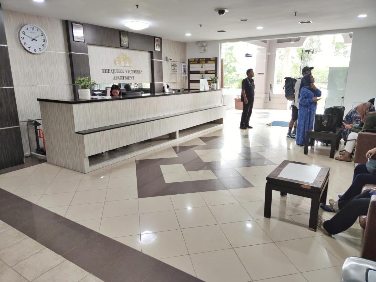 Queen Victoria Apartment Batam Buitenkant foto